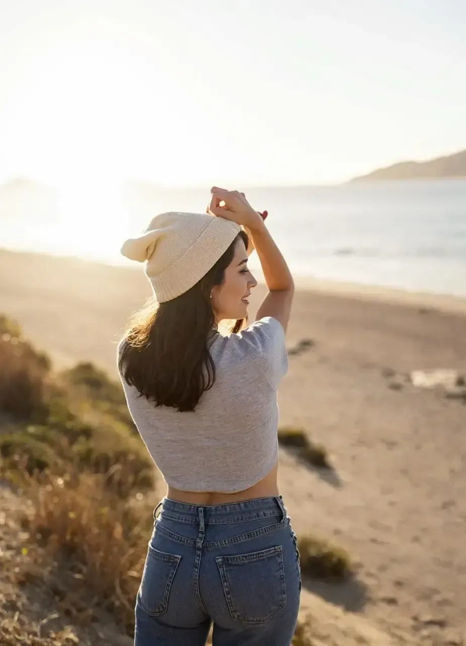 Lively Luminous Cap