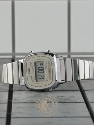 Casio Vintage LA670WEA-8AEF Vintage Mini Watch